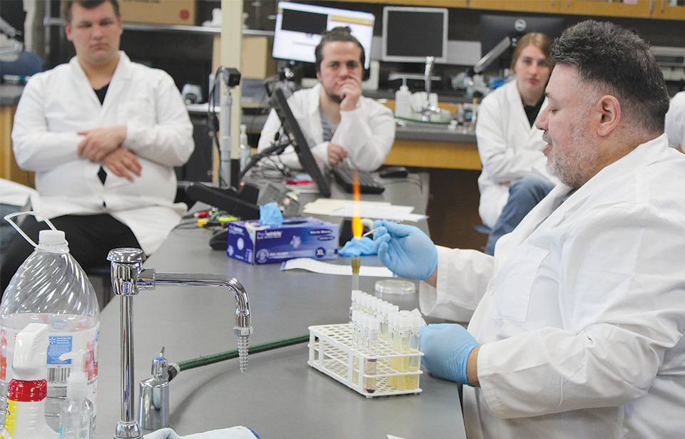 Microbiology lab students at Klamath Community College, set up Petri  dish tests to identify and isolate certain bacteria in instructor Eleazar Gutierrez' class.